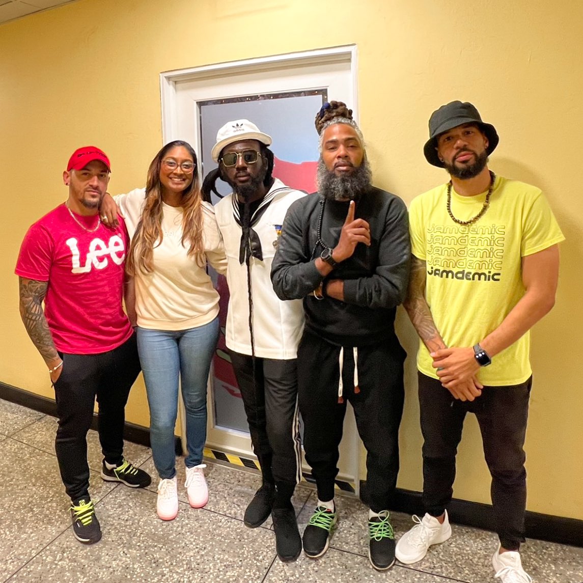 Hott935's tweet photo. Thank you Freetown Collective for dropping by to share your story and your music today on ‘OVERTAKE’. Listen to their latest project ‘Mighty People’ with Sheriff available now! https://t.co/kFeovw3qkh