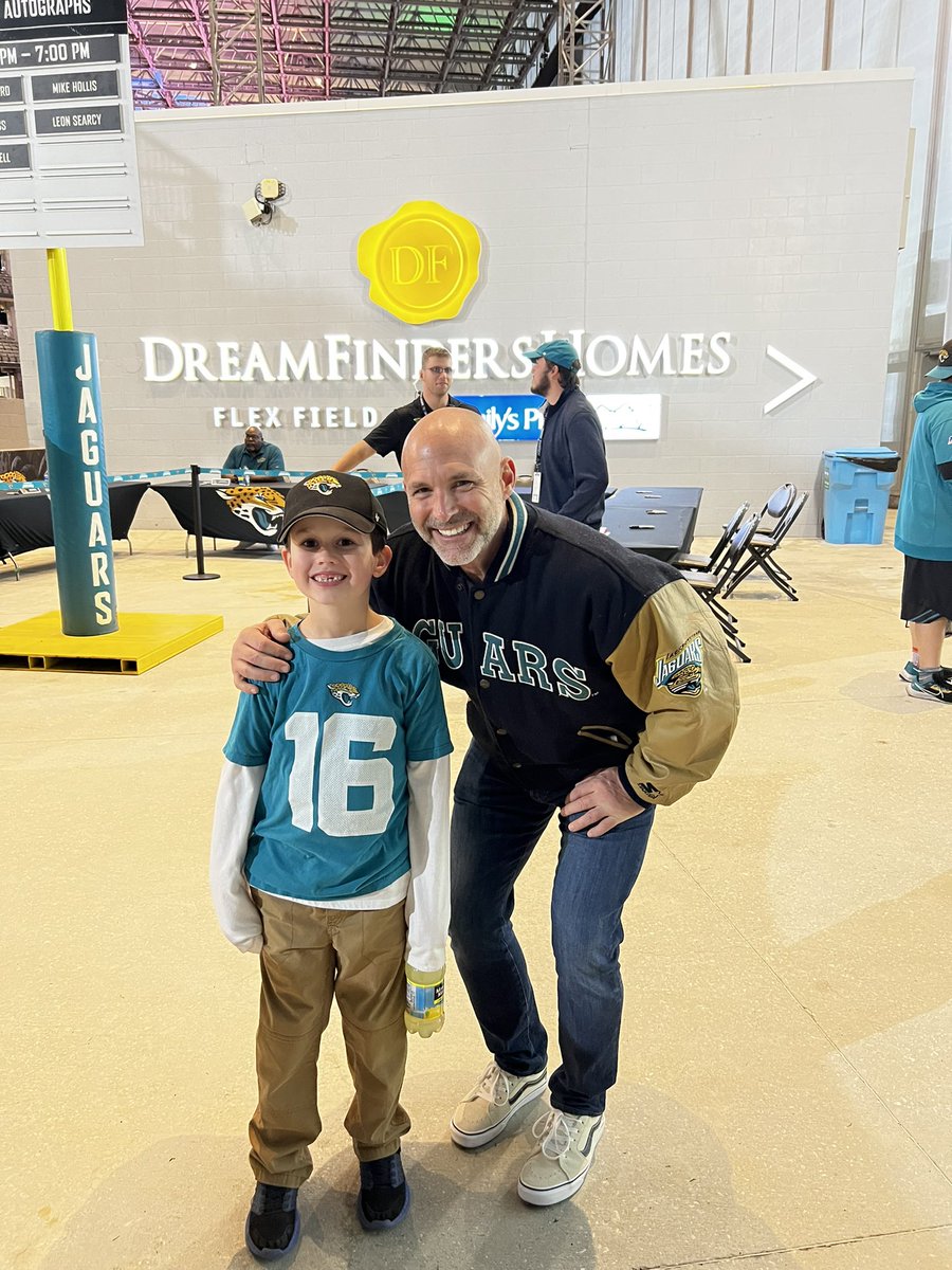 Rankin_83's tweet photo. @ProFormKicking thanks for taking the time to talk with Hayden Saturday. He absolutely counts preseason and can’t stop talking about a 59 yard FG https://t.co/kpfxKz0FXO