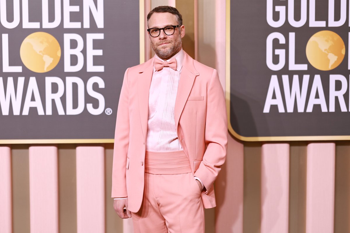 vulture's tweet photo. Hot #goldenglobes https://t.co/ycszOiMQhK