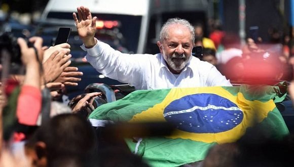 YOGAenCUBA's tweet image. Lula del pueblo, Lula de América
#TodosConLula