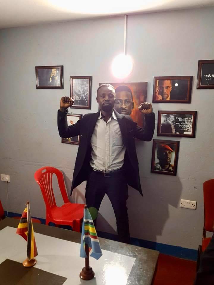 Namutyaba1's tweet photo. He will call a spade a spade regardless before whose face it is. Proud of you bro wange Lugave Ssemwogerere a.k.a @MaushMo. Happy birthday to you🍹🍷🎂🎂🎂. https://t.co/iSIvc1Ju7c