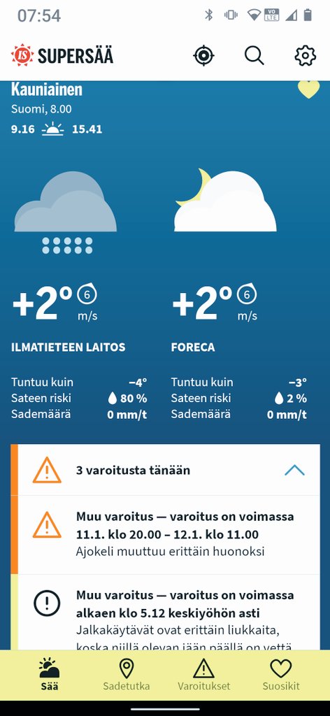kalske's tweet photo. Good morning, be careful out there! 🧊❄️ Water on ice makes walking an extreme sport in Finland.🇫🇮 So happy with my new #Icebug shoes with spikes (even though they are not pink). 👟🐾#sää #jää #weather #ice #Emminseikkailut https://t.co/l5T0bazhmC
