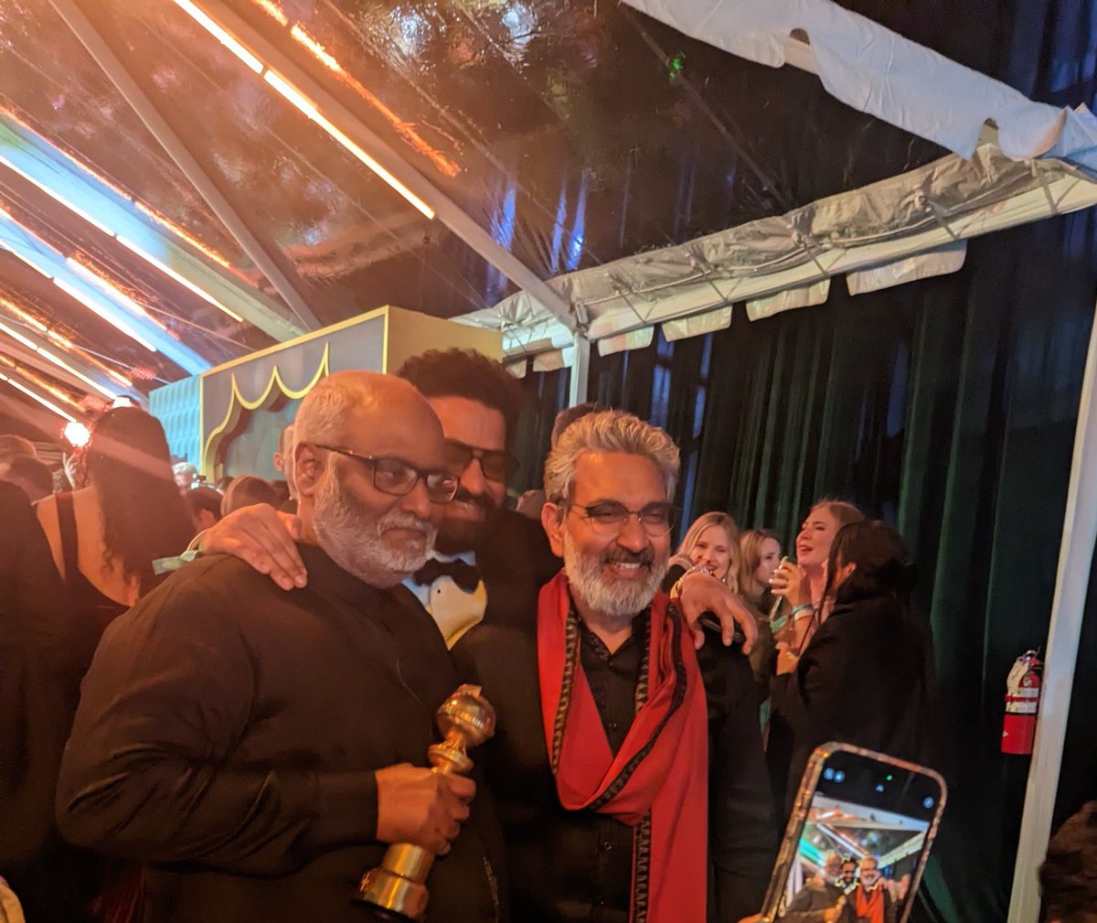 Chandu29327236's tweet photo. Congratulations to #RRRMoive team for this achievement ❤️🔥❤️🔥@tarak9999,@Ramcharan,@mmkeeravani,#goldenglobal 🔥❤️ https://t.co/zuQn3tmIID