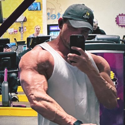 iamforrest_'s tweet photo. #NewProfilePic https://t.co/85ymkLuONW