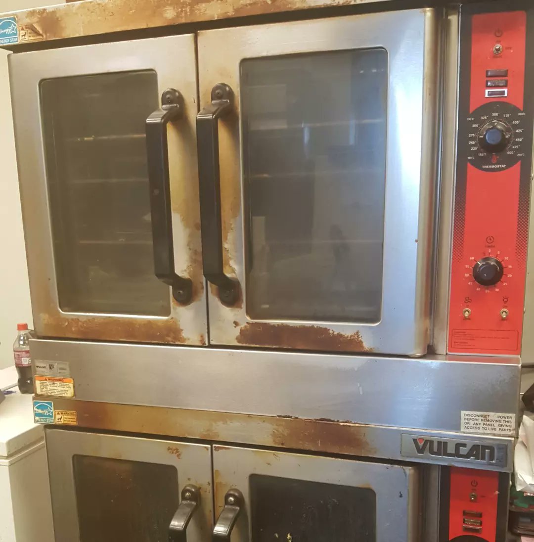 johnsons_bakery's tweet photo. We are relocating and need to downsize. We are selling a dry display case, Deli prep station, 3 compartment sink with sprayer, dishwasher with loading and unloading areas, 2 dish racks and a stacked gas convection oven. Please email us for prices. 
Johnsonsbakery@yahoo.com https://t.co/cQv7JZdI9u
