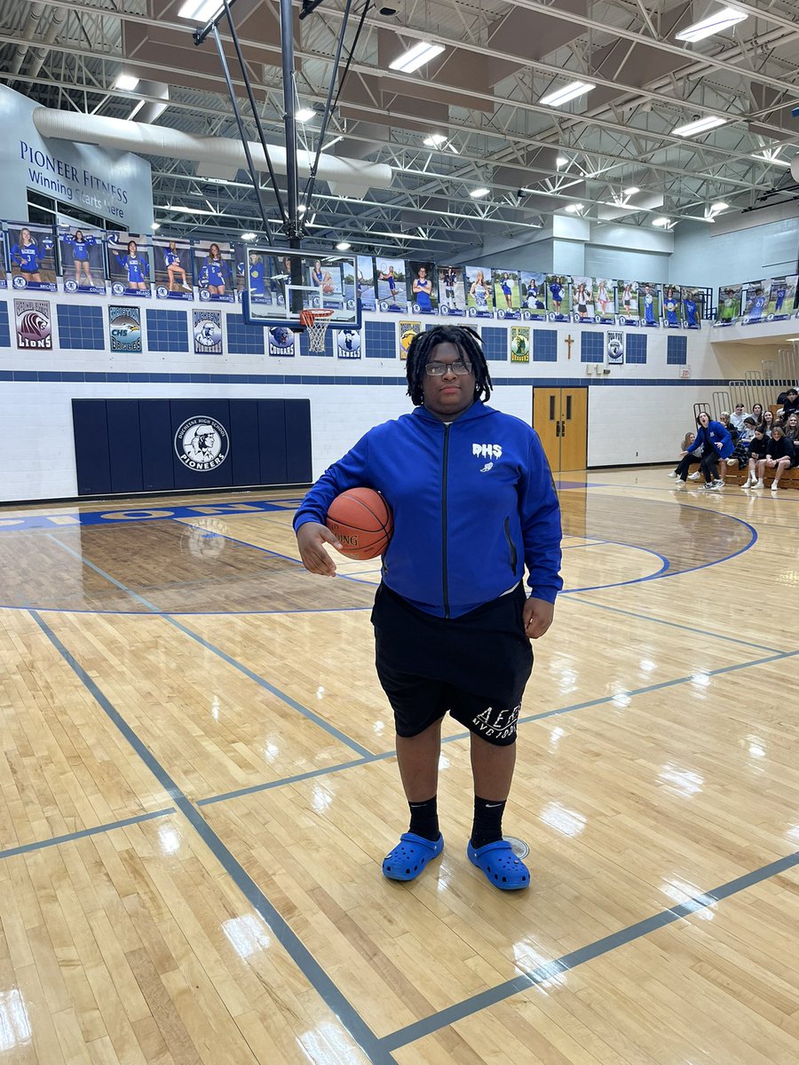 MrsTurn76096043's tweet image. Congratulations to Lee Jackson for being the first member of the Half Court Shot Club’s 22-23 campaign!  

WHAT A SHOT!

#AllNet
#BBB
#DHSPioneers