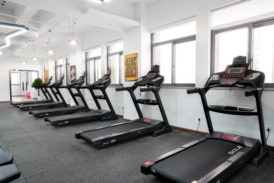 FScom_Australia's tweet photo. Many FS employees work out at the office gym to recharge their batteries. How do you relax after work?
Stay fit always!
#LifeAtFS #afterwork https://t.co/QDI8RLIiFB