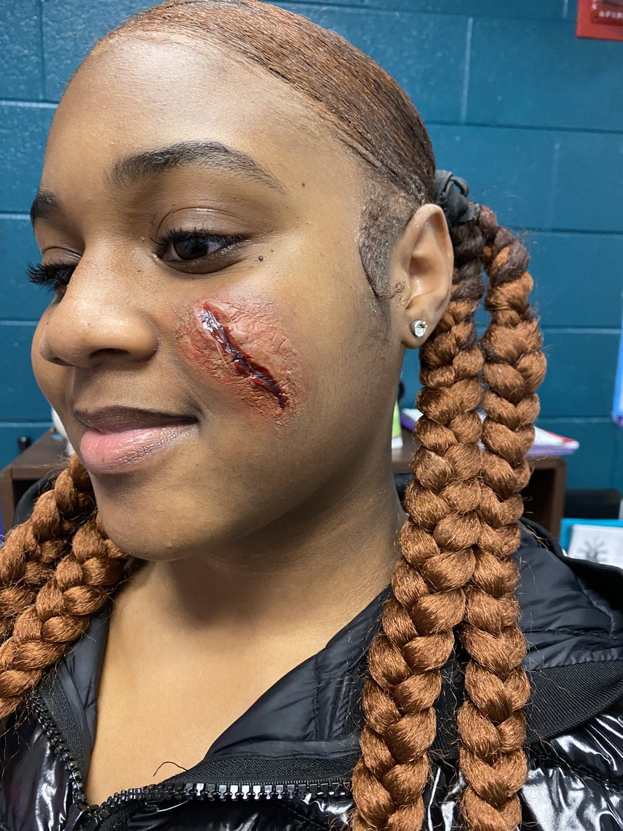 KSheeSmith's tweet photo. Stagecraft makeup day is always so fun! Love the staff reactions, because they look so real 🩸🩸
#WsHSMag
#NNPSArts
#Theatre https://t.co/UqgiuFFlO2