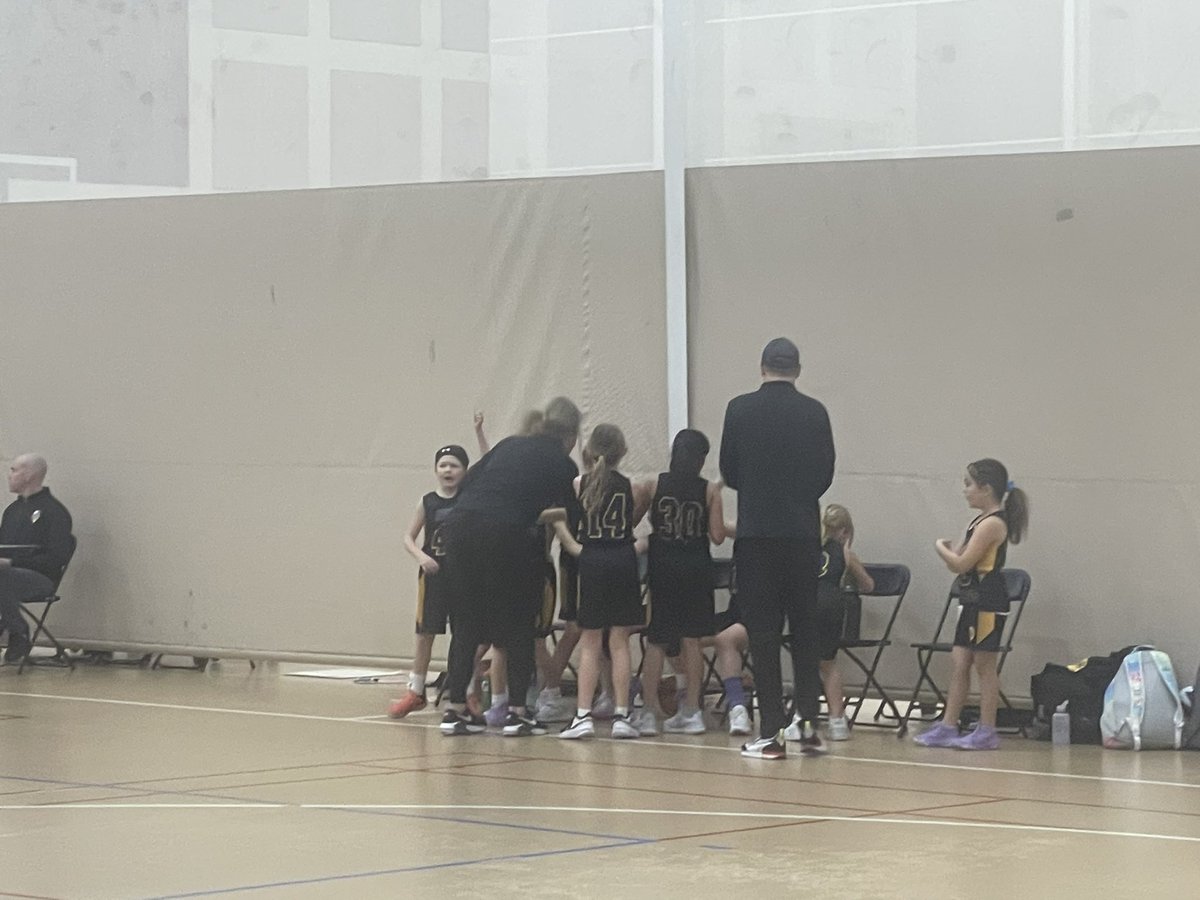 avonaba44011's tweet photo. Great weekend of games for ABA teams! Season is more than half way over, keep up the hard work Eagles! π¦
ππ #avonstrong #avoneagles @AvonGBB @mfitch001 @avonbasketball 3rd Grade girls put in work this weekend! https://t.co/M6LLefBOe0