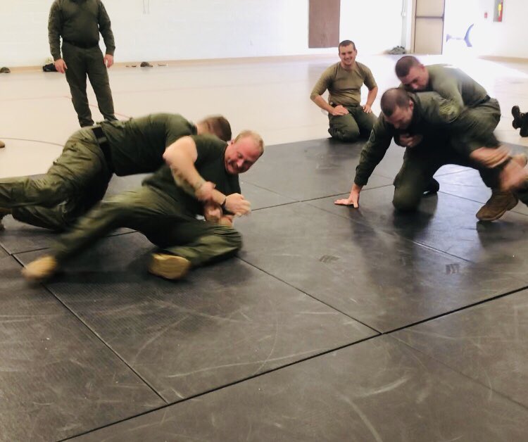 NSPSpecialOps's tweet image. NSP SWAT training some defensive tactics and ground control. #combatives #SpecialOperations