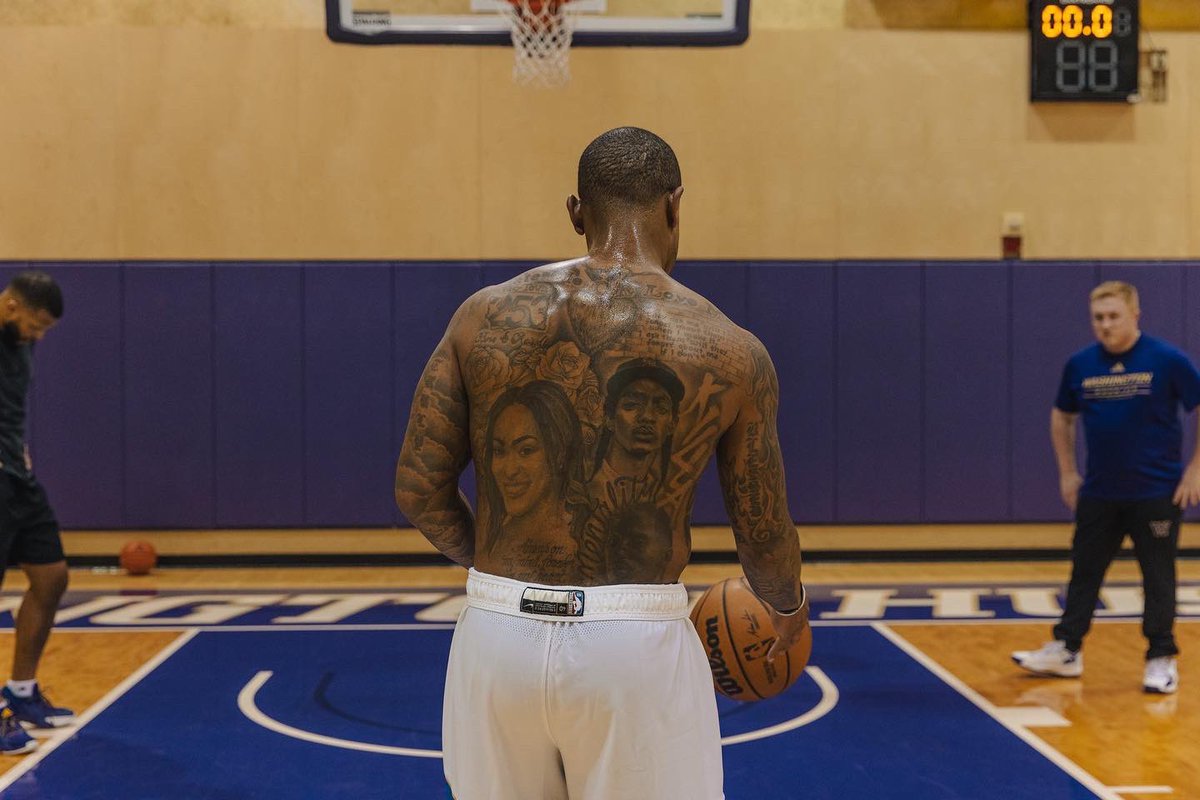 isaiahthomas's tweet photo. 🏁 https://t.co/XQ4stnFmbm