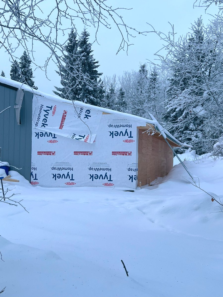 jackielconnell's tweet photo. Students from the Engaged Learners Program in @FrontierSD completing an addition to their Carpentry Shop in Cranberry Portage, MB. #Trades #VocationalEducation #FrontierSD #NorthernMB https://t.co/1rwhLeEICw