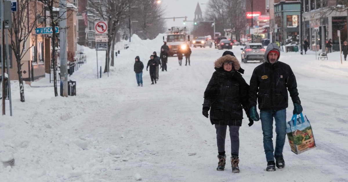 globalcmrpt's tweet image. After deadly Buffalo blizzard, families scramble to find food and essentials ow.ly/LYQM50MkWeu @NYSDHSES @AEMO_EM @femaregion2 @iarccorg @Neptanow @disasterjustice @IDIEM_Global @disasterstrat @Leaders_Link @insprs @funds4disaster @SECMatASPA