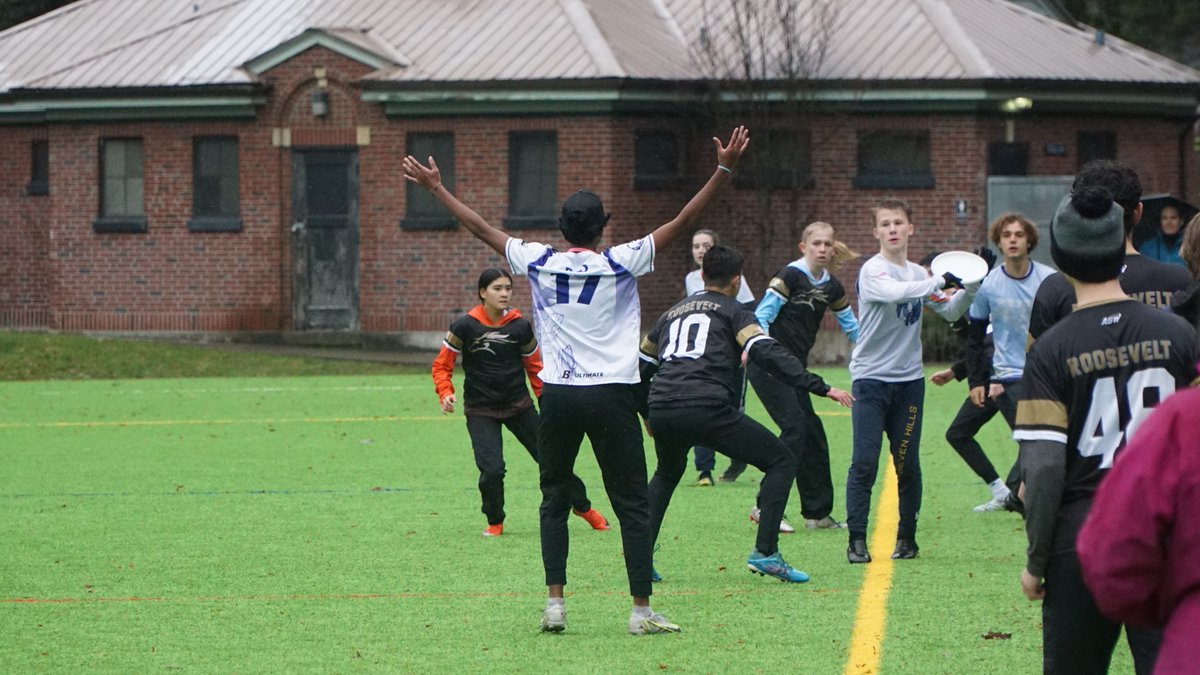 A Glimmering Wreck tweet media