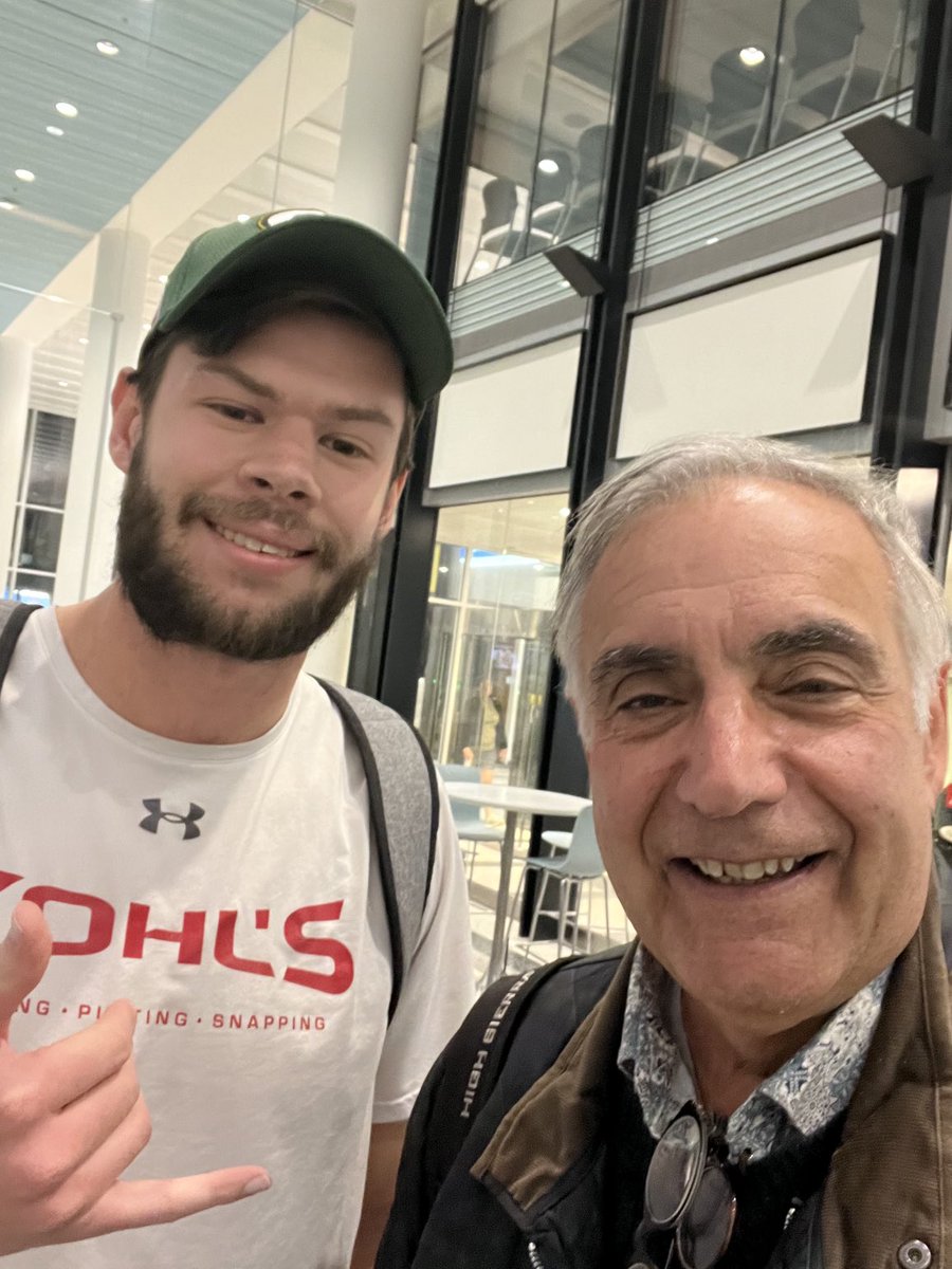 HarrisPastides's tweet image. Guess who I just ran into at the airport… Parker White…coming back from signing his new NFL contract! I’ll always be a Gamecock but there’s room in my heart for another team so I’ll be rooting for the Green Bay Packers too. Parker will make them even better!