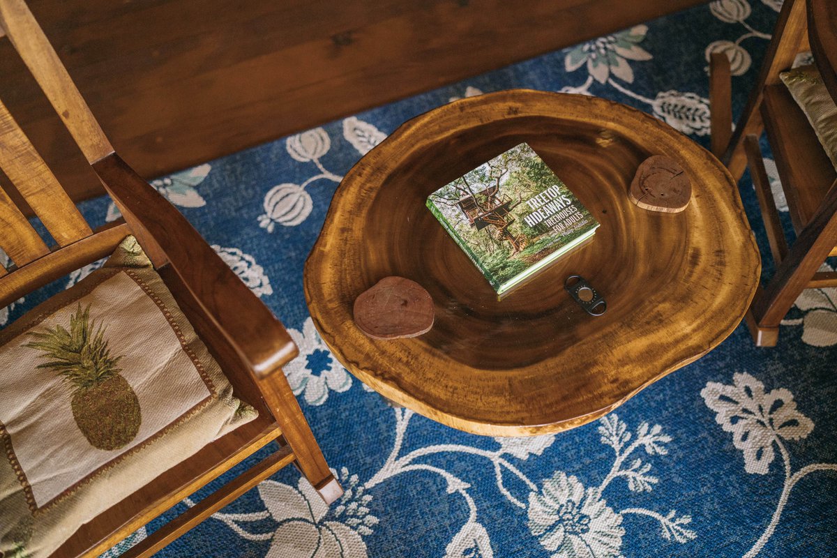 MahinaTreehouse's tweet photo. Relaxing at Mahina Treehouse #treehouse #mahina #mahinatreehouse #banyantree #northshore #surfing #oahu #hawaii #woodwork #craftsmanship #koa #monkeypod #love #art #nature #happy #travel #amazing ##beach #explore #sky #travelphotography #gym #architecture #happiness #sea https://t.co/s6HQl2kbZl