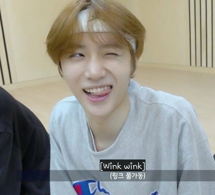 TXT_규 tweet media