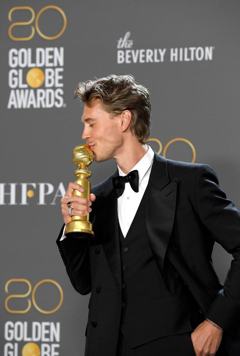 i now identify as a golden globe