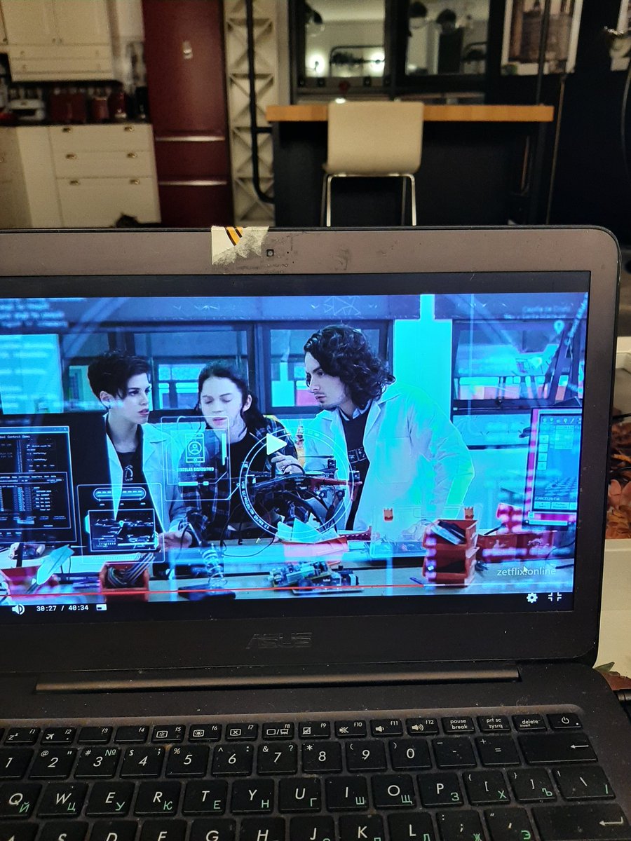 dominiquelemont's tweet image. Такими темпами я выучу испанский
Третий сезон шикарного #controlz и эволюция любимого персонажа😅