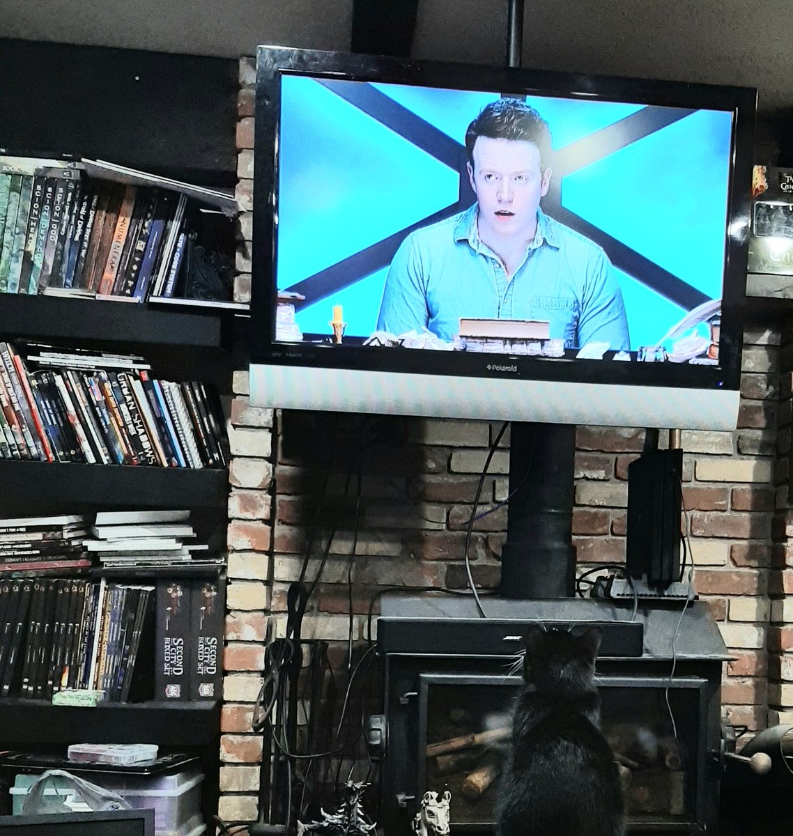 TheJoltess's tweet photo. Clearly Voltron loves @dimension20show https://t.co/VCUNvL4Yya