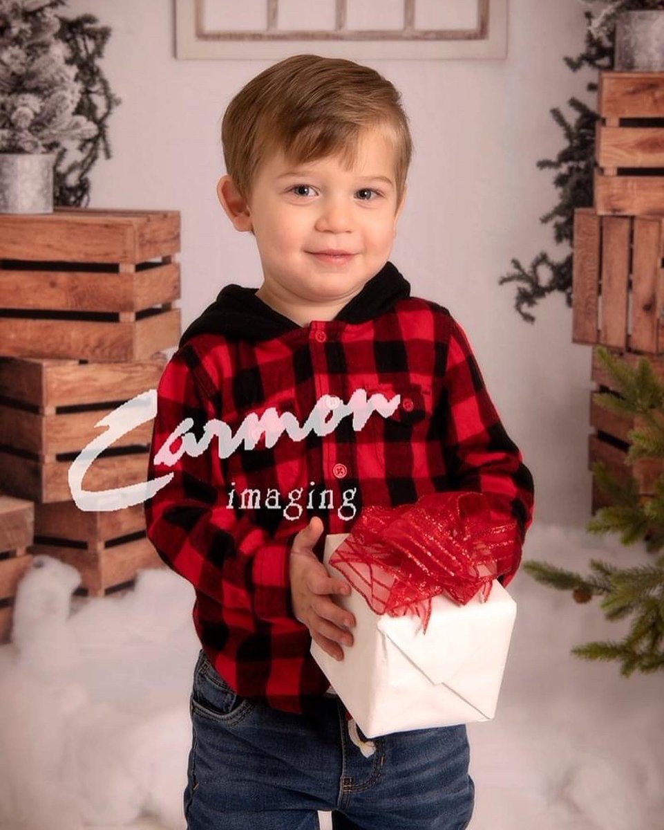CarmonImaging's tweet photo. Santa 2022
.
.
.
#santa #santasessions #Christmas #Christmas2022 #ChristmasPhotos #Christmassessions #ChristmasPhotography #holidays #children #childrenphotography #childrenphotographer #family #nikon #kyphotographer #carmonimaging #ilovemyjob https://t.co/8v8YO2AmfC
