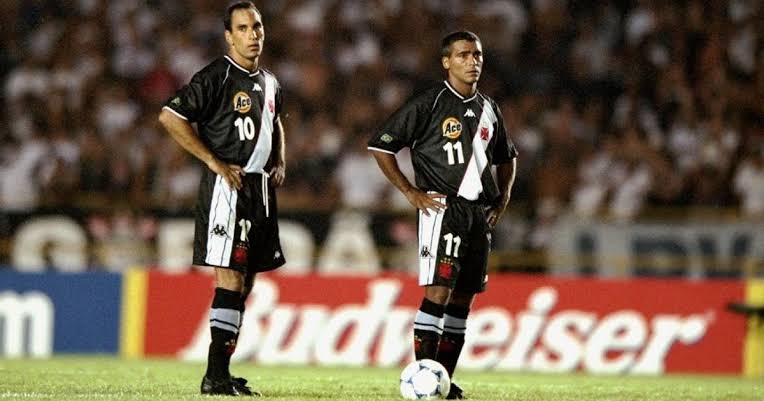 makes58's tweet photo. @Oledobrasil Romário! https://t.co/ZHzJXHD91O