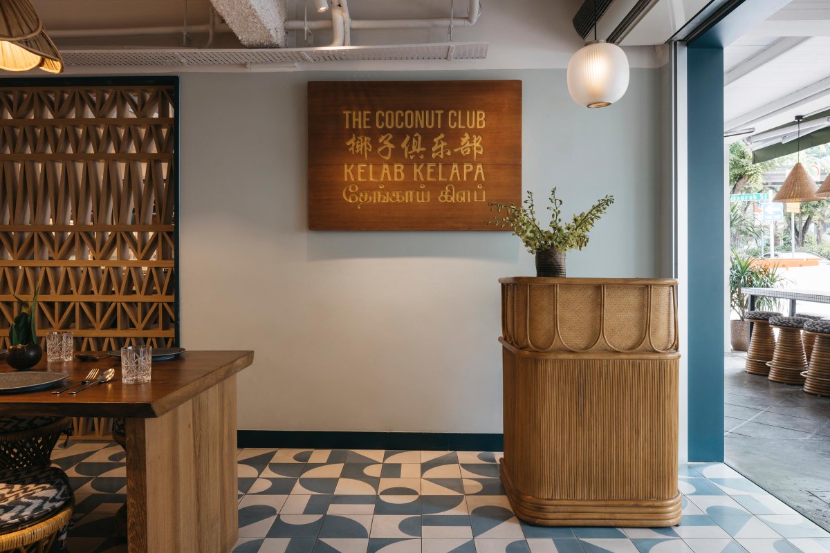 DesignAnthology's tweet photo. INTERIORS / Takenouchi Webb weaves together breezy, casual materials with modern flair at the new location of Singaporean nasi lemak restaurant The Coconut Club https://t.co/IuISPdcgns

#designanthology #interiordesign #singapore #restaurant https://t.co/mUn4pHEC0t