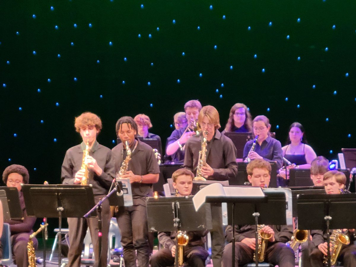Sight reading on stage <a href="/TWTrojans/">Tosa West</a> jazz concert. I admire their courage and skill. Cool show.