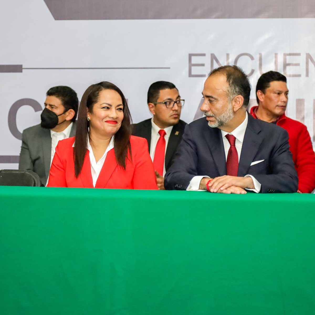 FerFlores_Emp's tweet photo. Esta noche asistí al Comité Directivo Municipal del PRI en #Metepec, al encuentro con militantes de la nueva dirigencia encabezada por la Doctora Alva Ibarra. 

Felicidades al partido tricolor y a sus militantes por esta nueva etapa de vida democrática que hoy comienzan. https://t.co/uY3BbXRxTE