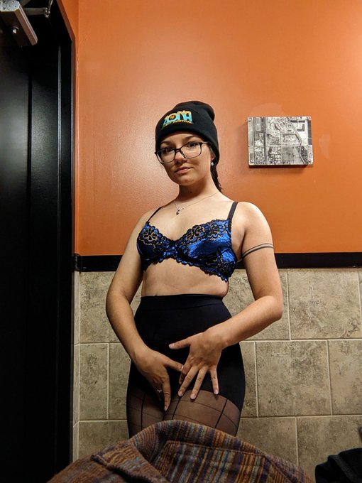 I love making content in public bathrooms🤭 https://t.co/Uu6H6fkxcr