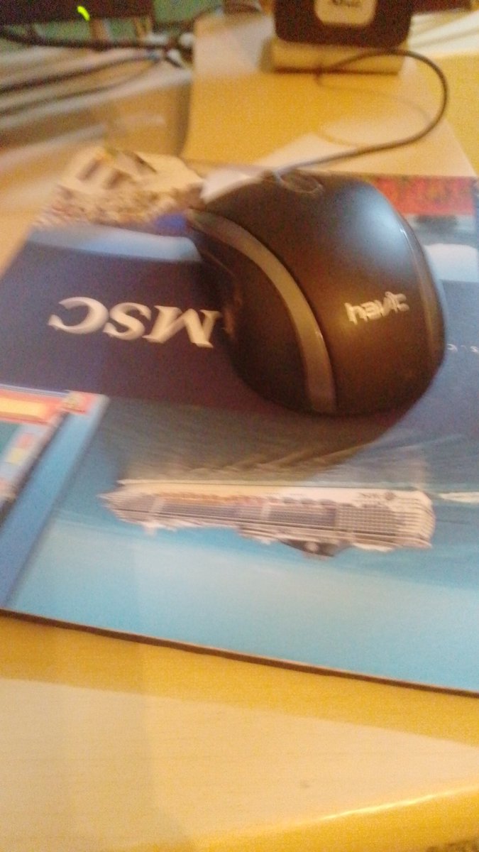 okeleo tweet media
