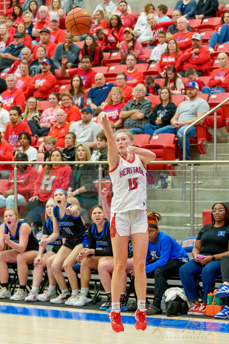 KenMurphyPhoto's tweet photo. #jagswin Great win for the Midlothian Heritage girls over crosstown rival Midlothian HS, packed energetic fans....great respectful energy in the bld. Final score: 69-59 #composure #neverpanic
Part two of four.
@jagbbgirlsboost @MidloHeritage @MISD_Athletics
@Gosset41 @MHHSGirlsBB https://t.co/SlRvhr2cCr