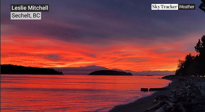 KGordonGlobalBC's tweet photo. Tonight's @GlobalBC #WeatherWindow
#Sunset #Firesunset #BC #Sechelt #Tsawwassen https://t.co/NPBognOh6r