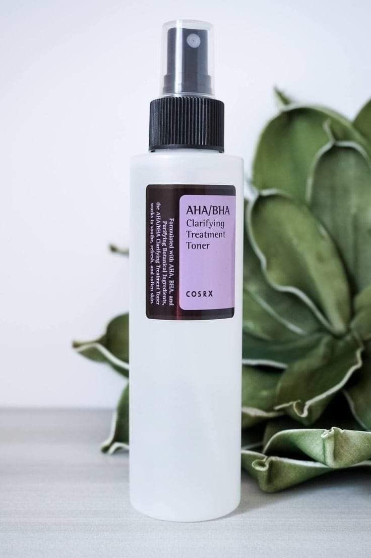 ￼Cosrx AHA/BHA Clarifying Treatment Toner 

Hydrate and rejuvinate the skin while preventing whiteheads, blackheads and blemishes for the perfect flawless skin you deserve. 

Suitable for all skin types

🦋 shope.ee/6KVu0gs5lQ