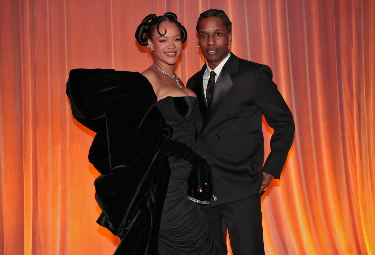 Variety's tweet photo. Rihanna and A$AP Rocky at the #GoldenGlobes.

https://t.co/JbN7MSr7z7 https://t.co/Hj3dAHmMDc