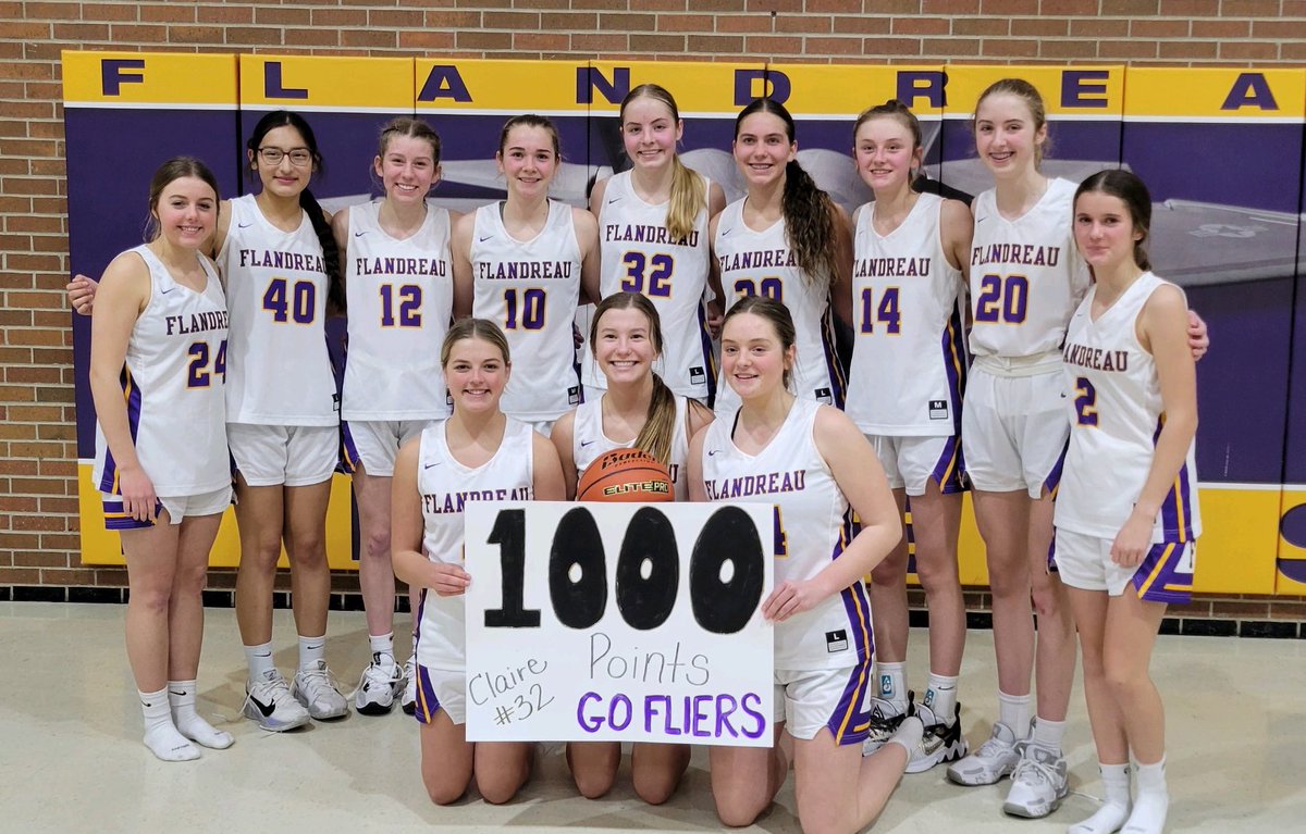 Congratulations to @csheppard05 on scoring her 1,000th point tonight!
