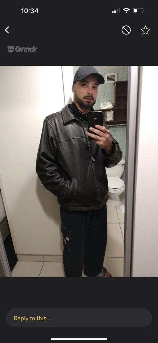 BoyUnlocked0's tweet photo. Who wants to seee Jason spread them cheeks and show us his cock with pre cum ๐ฉ๐ #gay #gaystraight #straightbait #baits #str8baits #gayboys https://t.co/nACIKyzYLo