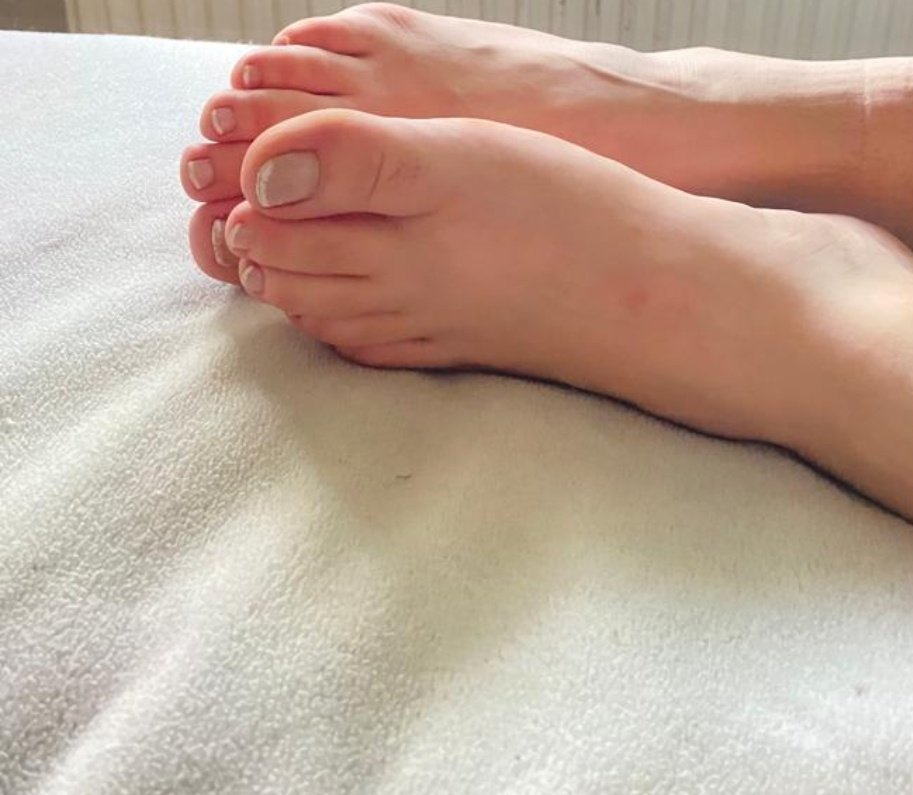 ☀️ Good morning
 #slave #köle #finansalköle #mistress #sahibe #sahibeturk #ballbusting #facesitting #strapon #pissing #spitting #bdsm