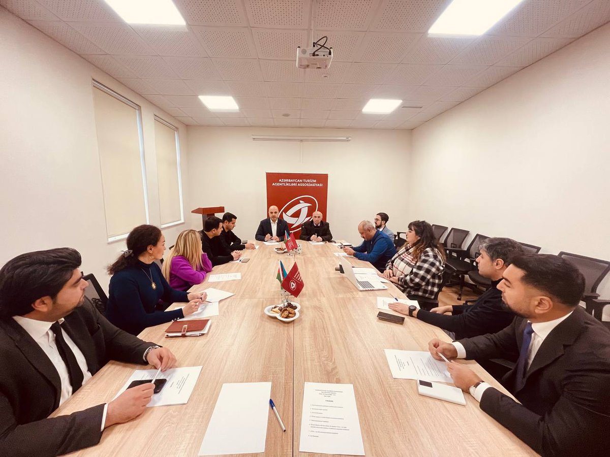 ataa_aze's tweet image. #ATAA-nın İdarə Heyəti üzvlüklə bağlı müraciət edən 17 şirkəti Assosiasiyaya yeni üzv seçib. Bununla da ATAA üzvlərinin sayı 132 olub. Toplantıda həmçinin 2022-ci ilin ikinci yarısında Assosiasiya tərəfindən görülən işlər haqqında məlumat verilib,