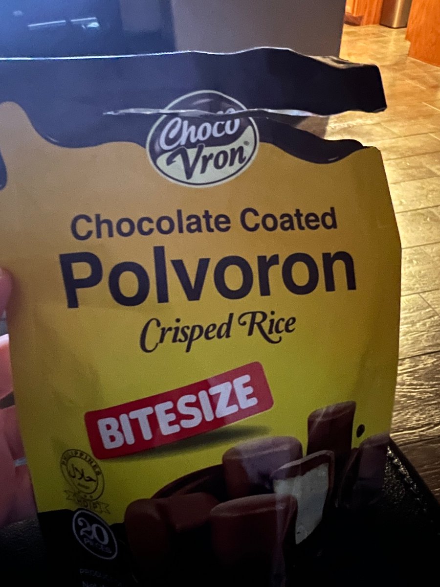 janrich28's tweet photo. Ang sarap pala nito and I only bought few bags. 😭 Pinamigay ko pa yung iba 😅🥺 https://t.co/7MW52krio3
