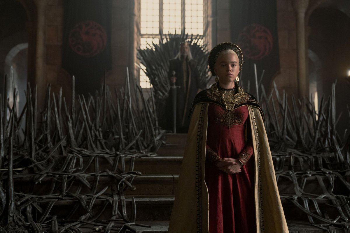 westerosesp's tweet photo. House of the Dragon, gana el Globo de Oro, a la Mejor Serie de Drama. ¡ENHORABUENA! #GoldenGlobes #GoldenGlobes2023 https://t.co/n5pIEtM9ZC