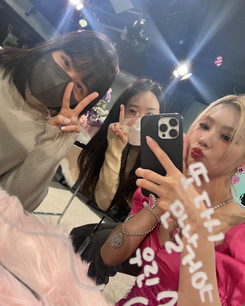 FranLiong's tweet photo. [미연 인스타그램 🍜🏡 
MIYEON Instagram 💚]

#미연 #조미연
#MIYEON #MY #ChoMIYEON
#ミヨン #チョ・ミヨン 
#면집 #누들이집 #NoodleZip

@/noodle.zip님의 이 Instagram 게시물 보기https://t.co/cLseP5O8QO
2️⃣ https://t.co/v8ZCy8wcmS