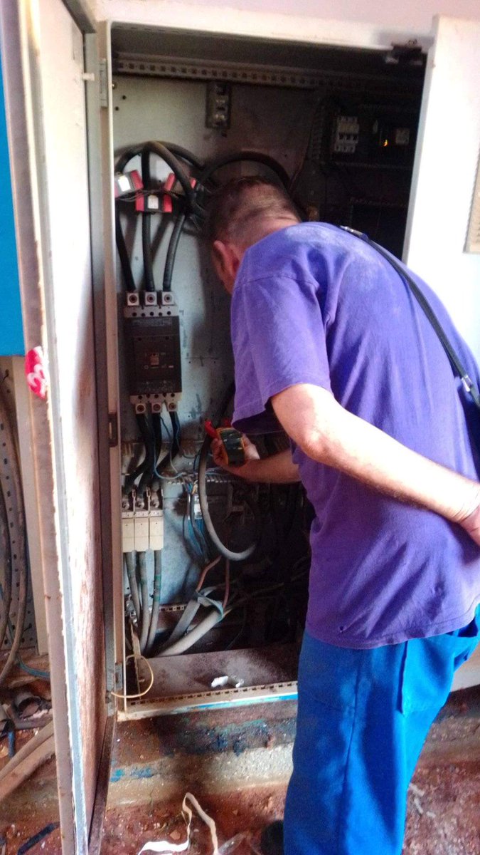 En la tarde de hoy queda instalada la bomba del sistema de bombeo Las Parcelas que abastece la cabecera municipal del municipio San José de las Lajas. #CubaViveYTrabaja #UnidosConstruimosCuba #Mayabeque <a href="/ArnerMarrero/">Arner Marrero</a> <a href="/AbelSalasGarcia/">Abel Salas Garcia</a>