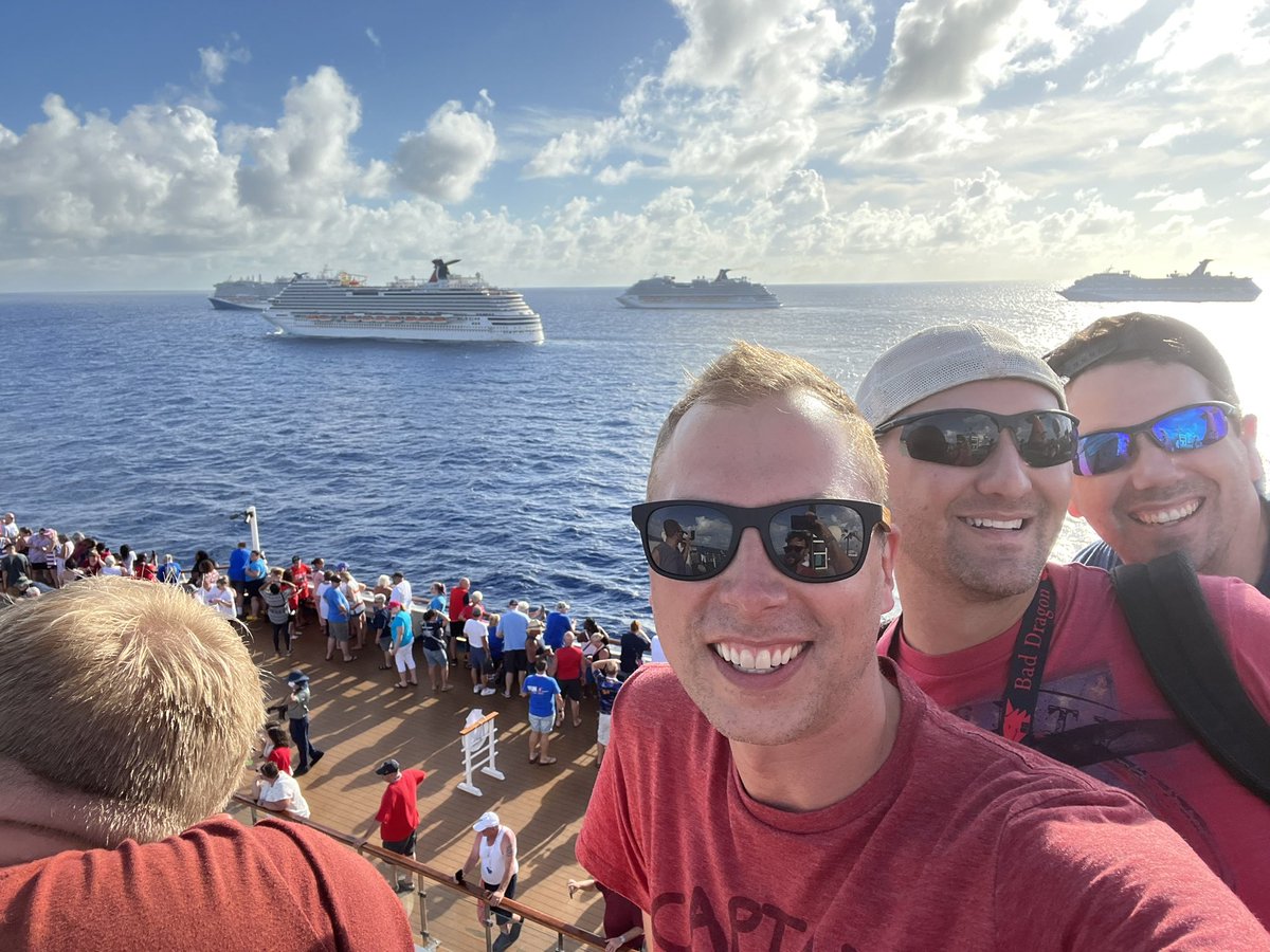 thiscruiselife's tweet photo. Amazing #Top10 moment of 2022: @CarnivalCruise’s 50th birthday Sailabration aboard Carnival Sunrise! A once-in-a-lifetime experience where we met up with a ship from every operating class in Carnival’s fleet off the coast of Cozumel. #Sailabration #CarnivalSunrise #Funderstruck https://t.co/eLrYudQSbi