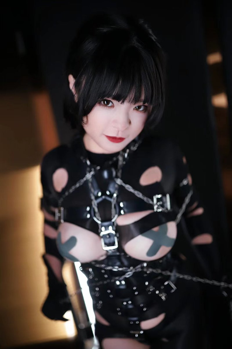 “你以为捉住我，事情就结束了吗？”
📷:🐀
📧@Daguidiyi @Fojiangnice @DaFoer_ 

#黑丝 #性感 #拘束 #緊缚 #反差婊 #胸胸 #胸揉 https://t.co/uT5cGhLSgV