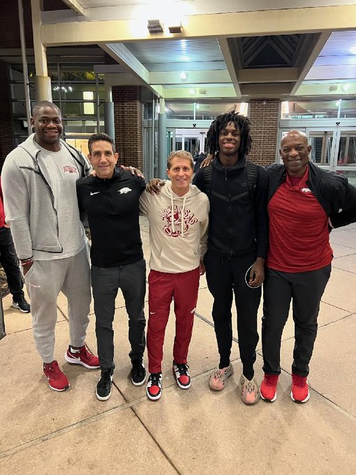 Razorbacks Recruiting Pair of 2024 5star recruits visiting Arkansas