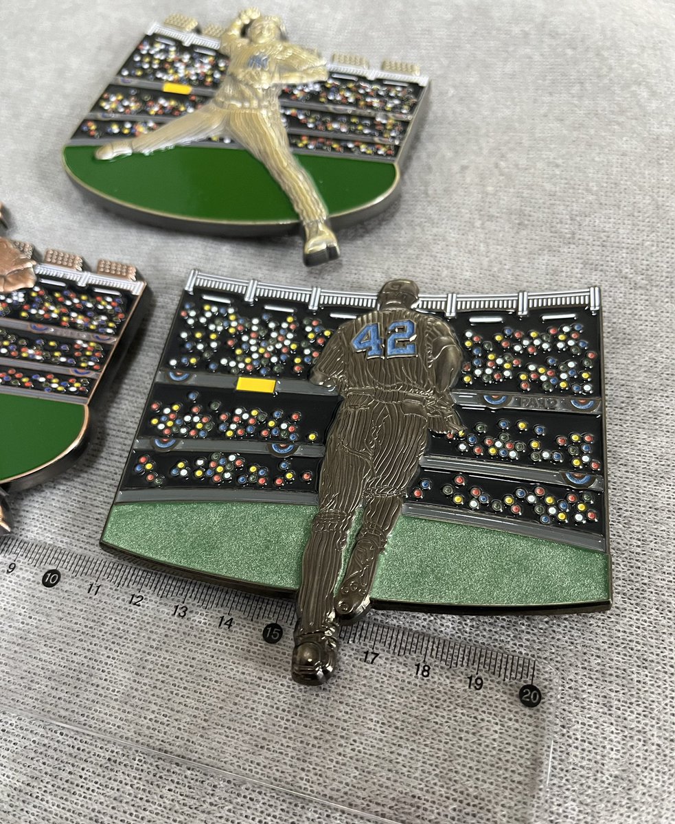 NancyYXN's tweet photo. ⚾ #lapelpin #enamelpin #enamelpins #pins #pingame #pinstagram #hijabpin #pin #lapelpins #ridapin #pincollection #BaseBall #pinsofinstagram #pincollecting #hatpin #hardenamel #hardenamelpin #softenamel #pinlove #pinbadge #pindesign #softenamelpin #pinsforsale #pinspinspin https://t.co/Ux42vHo7ng