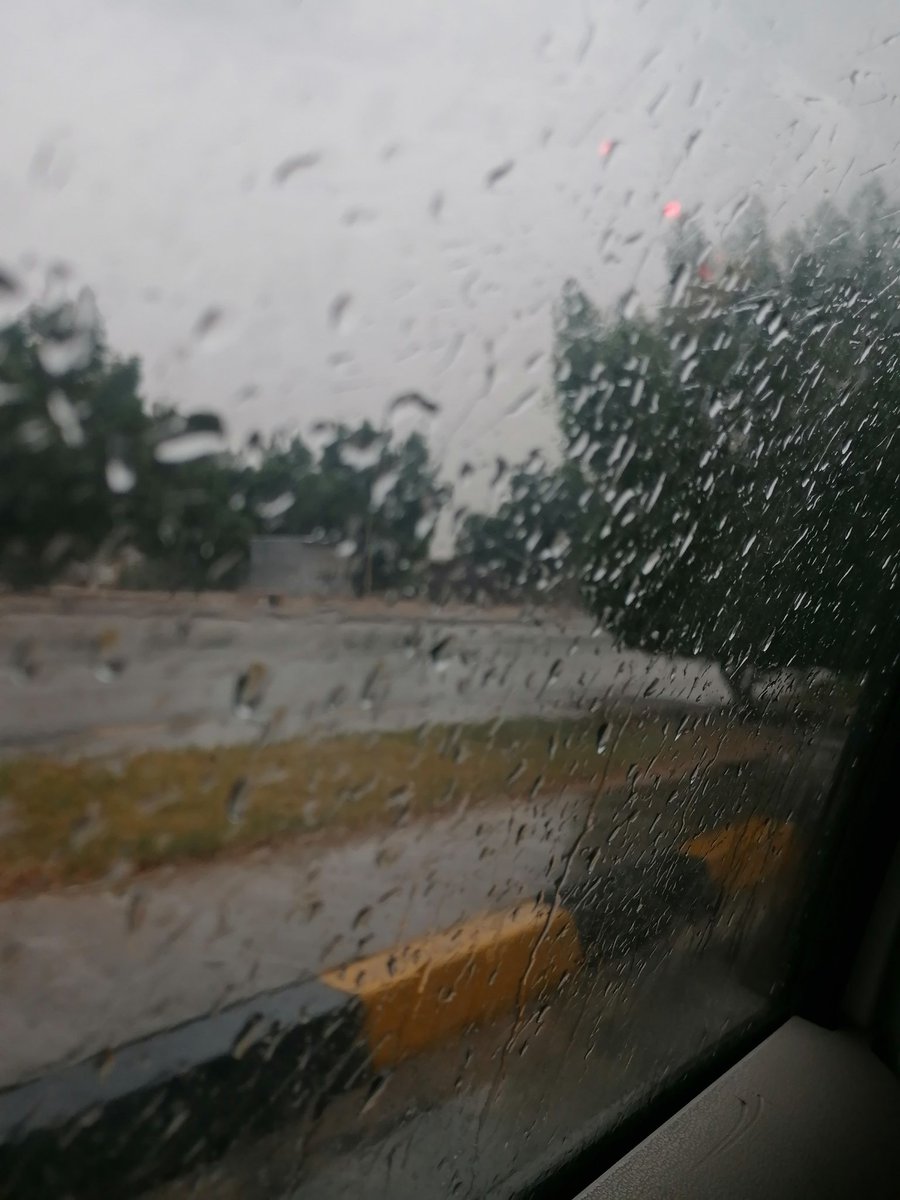 zo0z43's tweet photo. @LE89XV 🌧️💙 https://t.co/ZYmmenBgO2