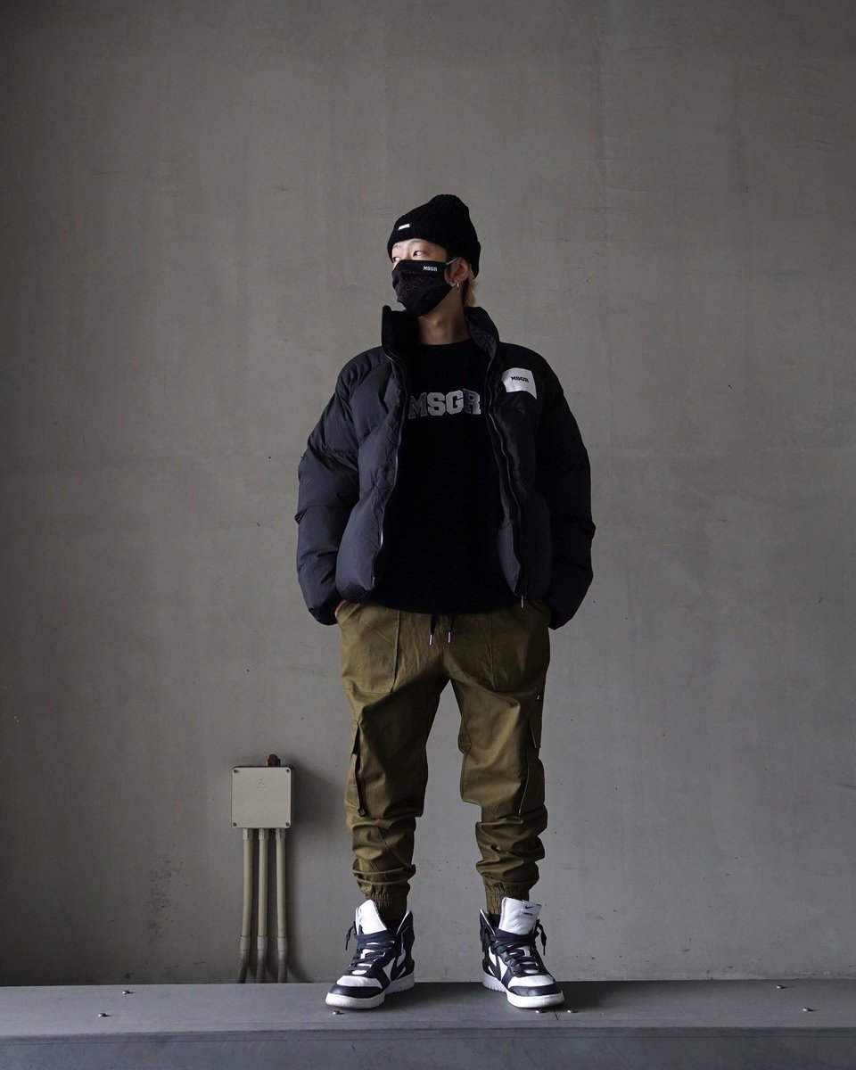 BoilFkc's tweet image. MSGR/STAND PUFF JACKET
シャリ感のある強度の高い軽量中綿ジャケットの着用感🙌
寒い時期はジャケット選びも重要
機能性だけでなくデザイン性の高いジャケットで周りと差がつきます🔥
↓web store↓
boil-fkc.com
#中綿ジャケット
#puffjacket
#福岡
#セレクトショップ