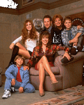 k50cullen's tweet photo. In 1995 and 28 Years Ago, #UnhappilyEverAfter premiered on The WB on this day RT and Like if you remember this show. (#GeoffPierson, #NikkiCox, #StephanieHodge, @mrkevinconnolly, @bcgoldthwait, @justinberfield, #JoyceVanPatten, @wendyebenson, #RonLeavitt, #ArthurSilver, https://t.co/mXljh3CIPr
